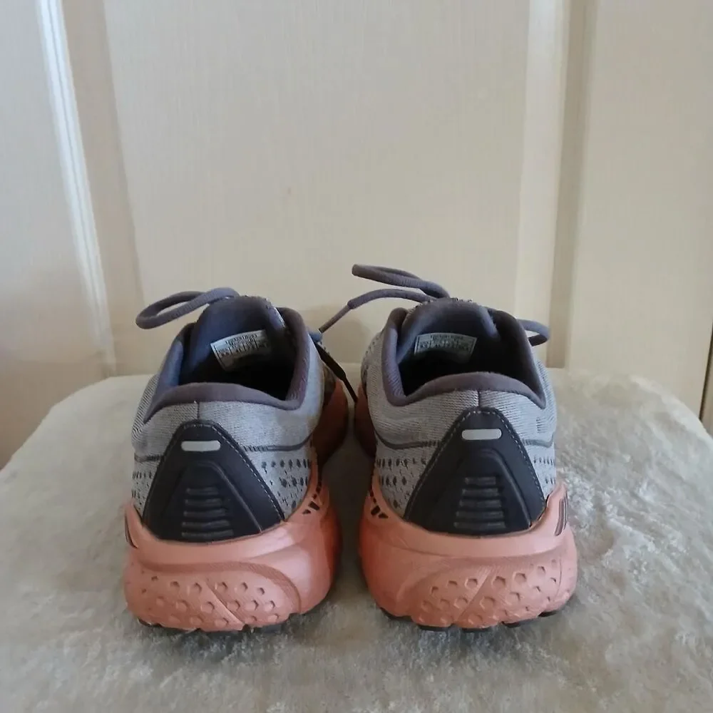 Brooks women adrenaline